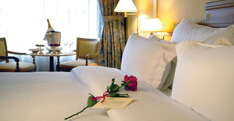 Habitación romántica de hotel. PortoBay Hotels & Resorts (Flickr)