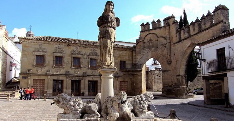 Plaza del Pópulo en Baeza, Jaén. Santiago López-Pastor (Flickr)