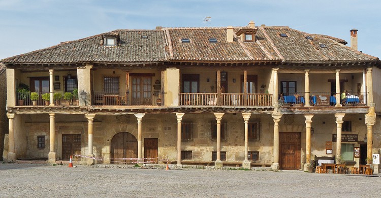 Plaza Mayor de Pedraza, en Segovia (wikimedia.org)