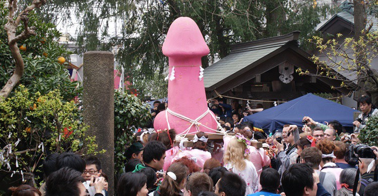 Kanamara Matsuri. Takanori (Flickr)