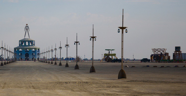 Estructuras para quemar en el Burning Man. Hawaii Savvy (Flickr)