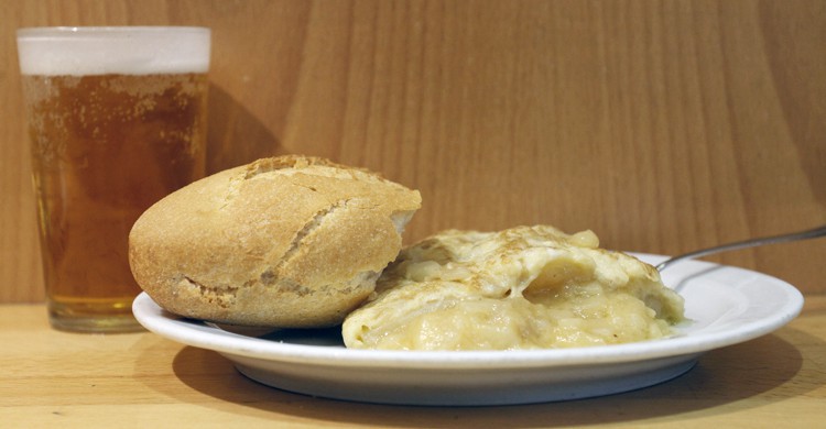 Pincho de tortilla y caña. Sylkar, Miguel Á. Palomo