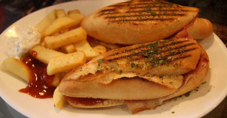 La Antigualla II (tapas-granada.com)