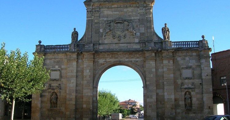 Arco de San Benito de Sahagún. José Antonio Gil Martínez (Flickr)