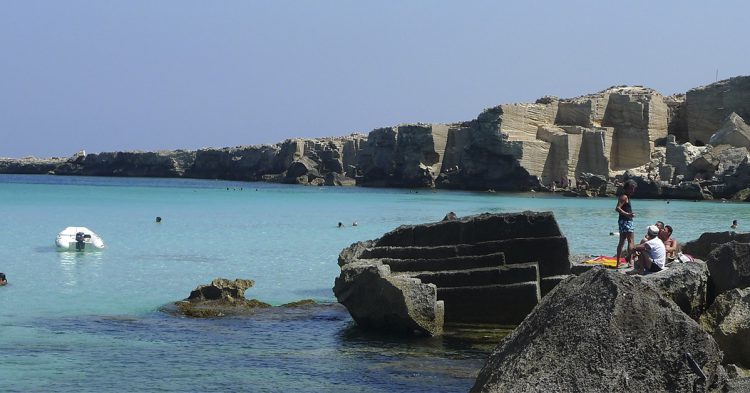 Cala Rossa (Flickr: Costanza Giovannini)