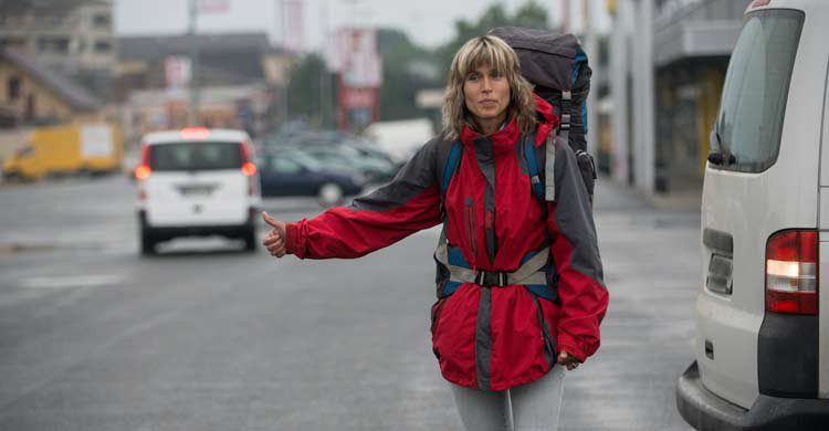 Informar a la gente de tu situación y del vehículo en el que vas te hará viajar con más tranquilidad (iStock)