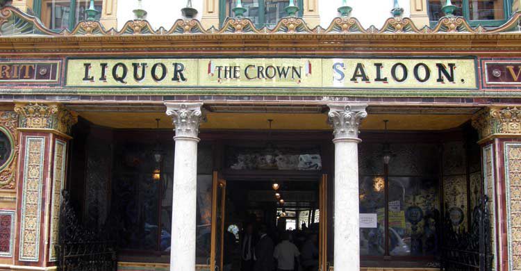 Crown Liquor Saloon (iStock)