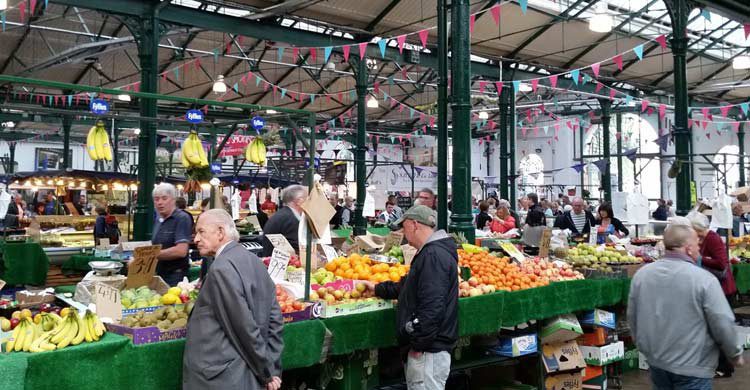 Mercado de St George (belfastcitysightseeing.com)