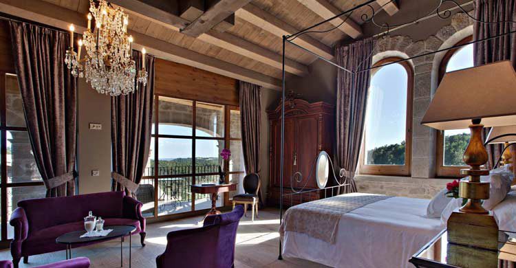La Vella Farga en Solsona, Lleida (hotelvellafarga.com)