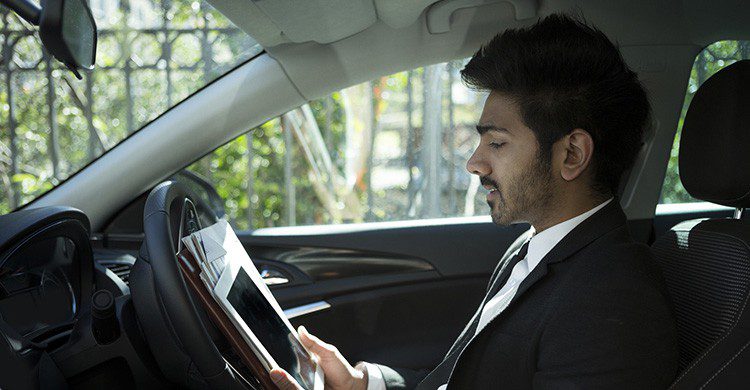 Conocer el coche (iStock)