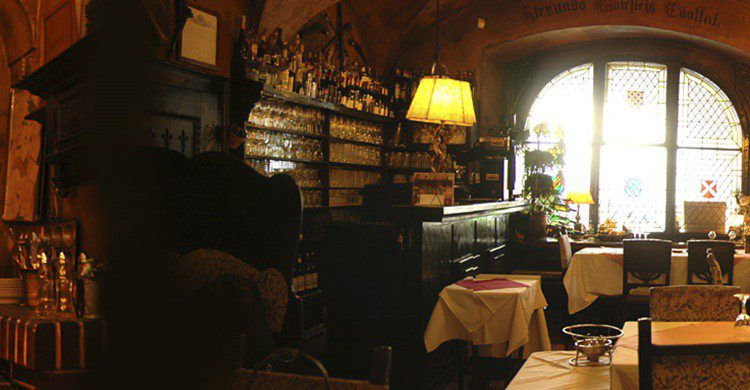 Restaurante Mecenase (http://www.umecenase.cz/en/restaurant-historie.php)