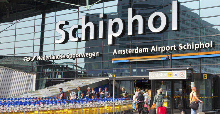 Aeropuerto de Schiphol. VanderWolf-Images (iStock)