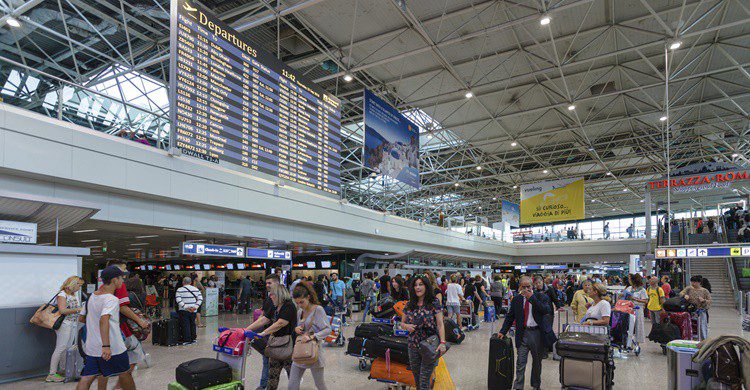 Aeropuerto de Roma. Zazamaza (iStock)
