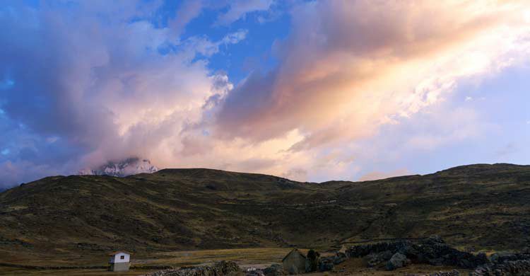 Ausangate también es conocida como la Montaña Arco iris o la Montañas de los Siete Colores (iStock)
