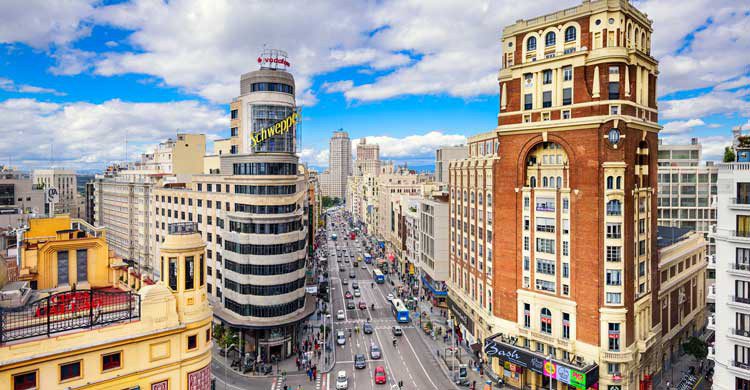 La polémica envolvió en sus orígenes a la Gran Vía madrileña (iStock)