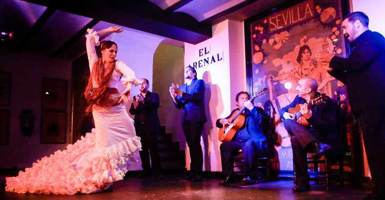 Tablao El Arenal, en Sevilla. Alonso Espartero (tablaoelarenal.com)