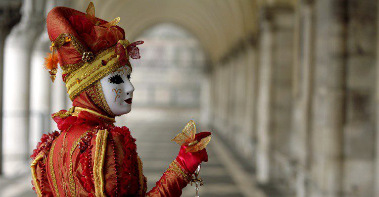 Carnaval en Venecia. Mandymin (iStock)