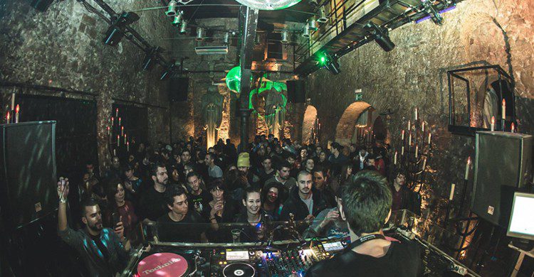 Sala principal (Europa Sunrise, Facebook)
