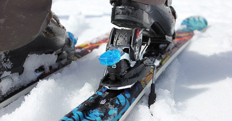 Apretar demasiado los ganchos de las botas (Pixabay)