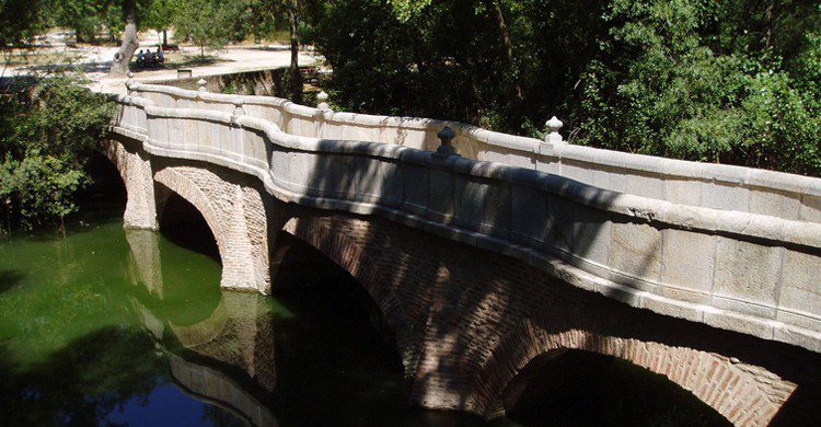 Puente de la Culebra (Edescas, Wikipedia)