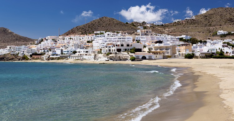 Pueblo costero en Cabo de Gata (iStock)