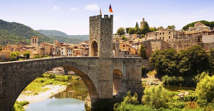 Besalú (iStock)