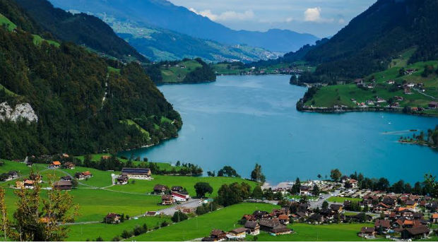 10 pueblos con encanto que visitar en Suiza