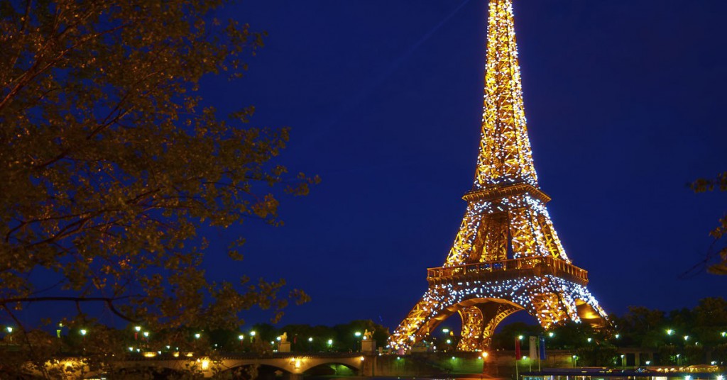 Sigue leyendo 10 Curiosidades que quizá desconoces de la Torre Eiffel