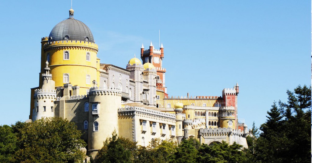 Sintra, Portugal (F Mira, Flickr)