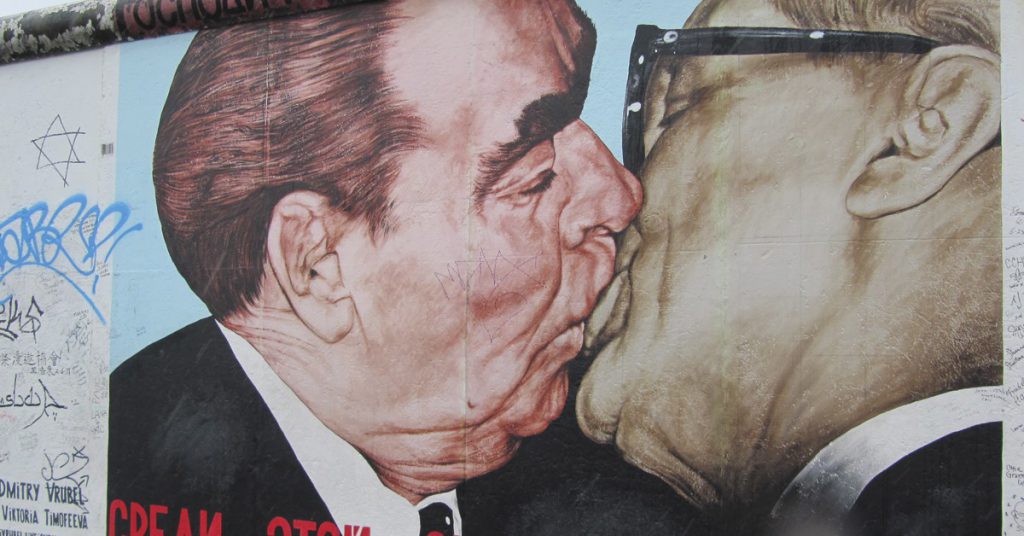 Sigue leyendo 10 Curiosidades del Muro de Berlín