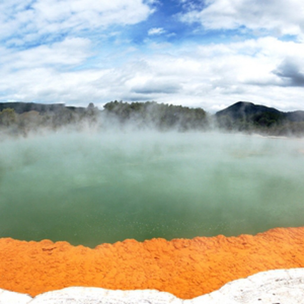 Champagne Pool