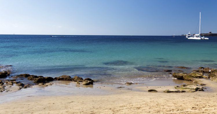 Vuelo + 7 noches de hotel en Lanzarote desde 155€