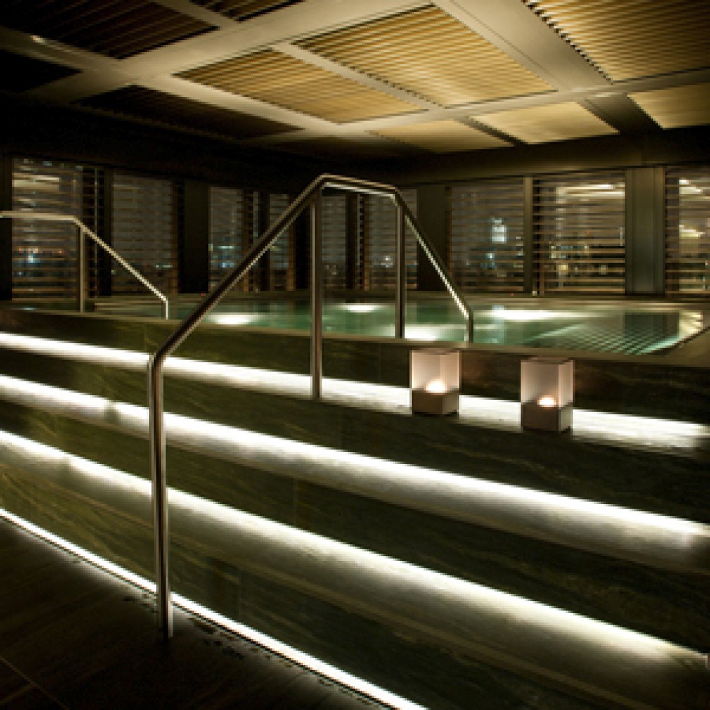 1. Armani Hotels & Resorts (Milán y Dubai)