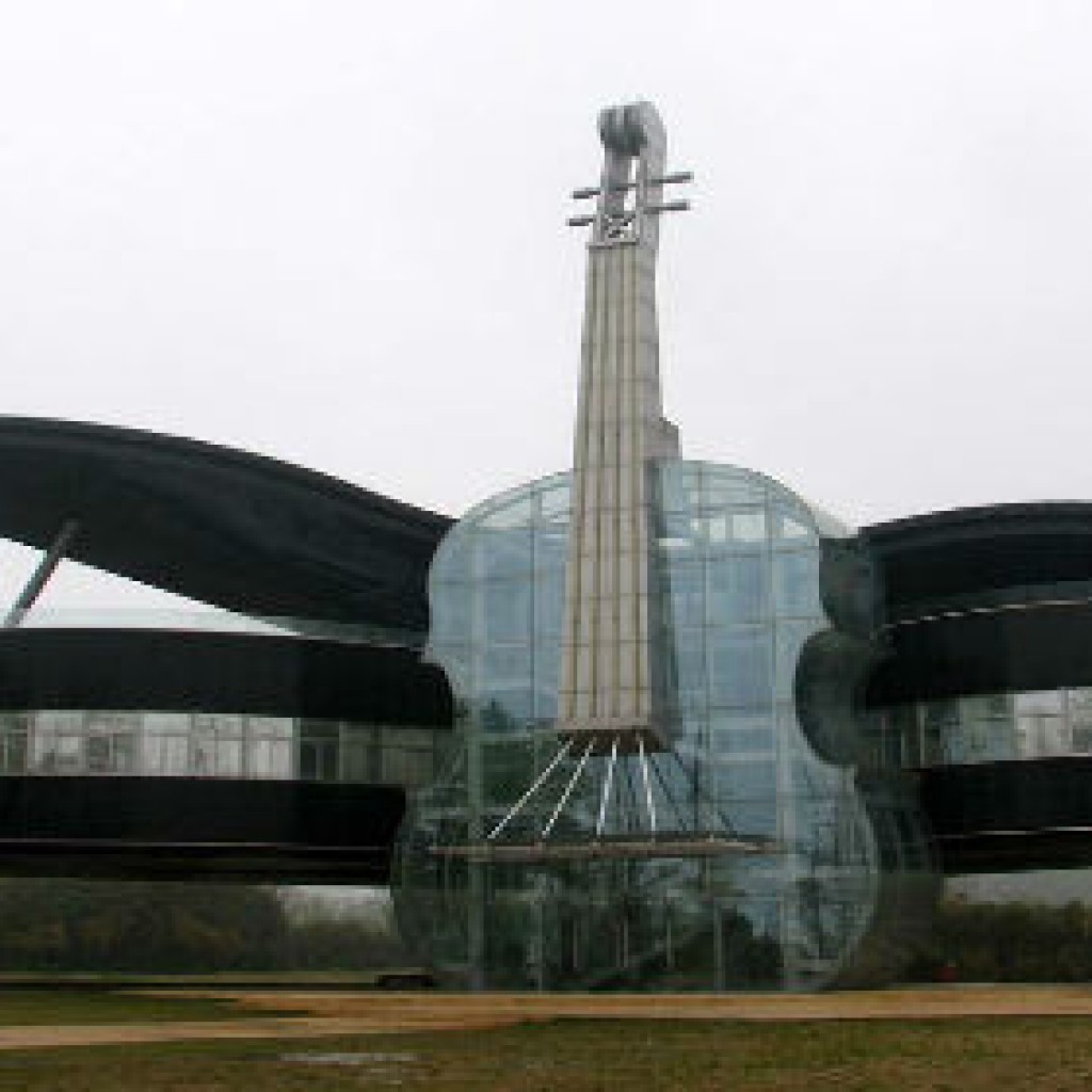 Sigue leyendo Los 5 edificios más extravagantes que parecen otra cosa