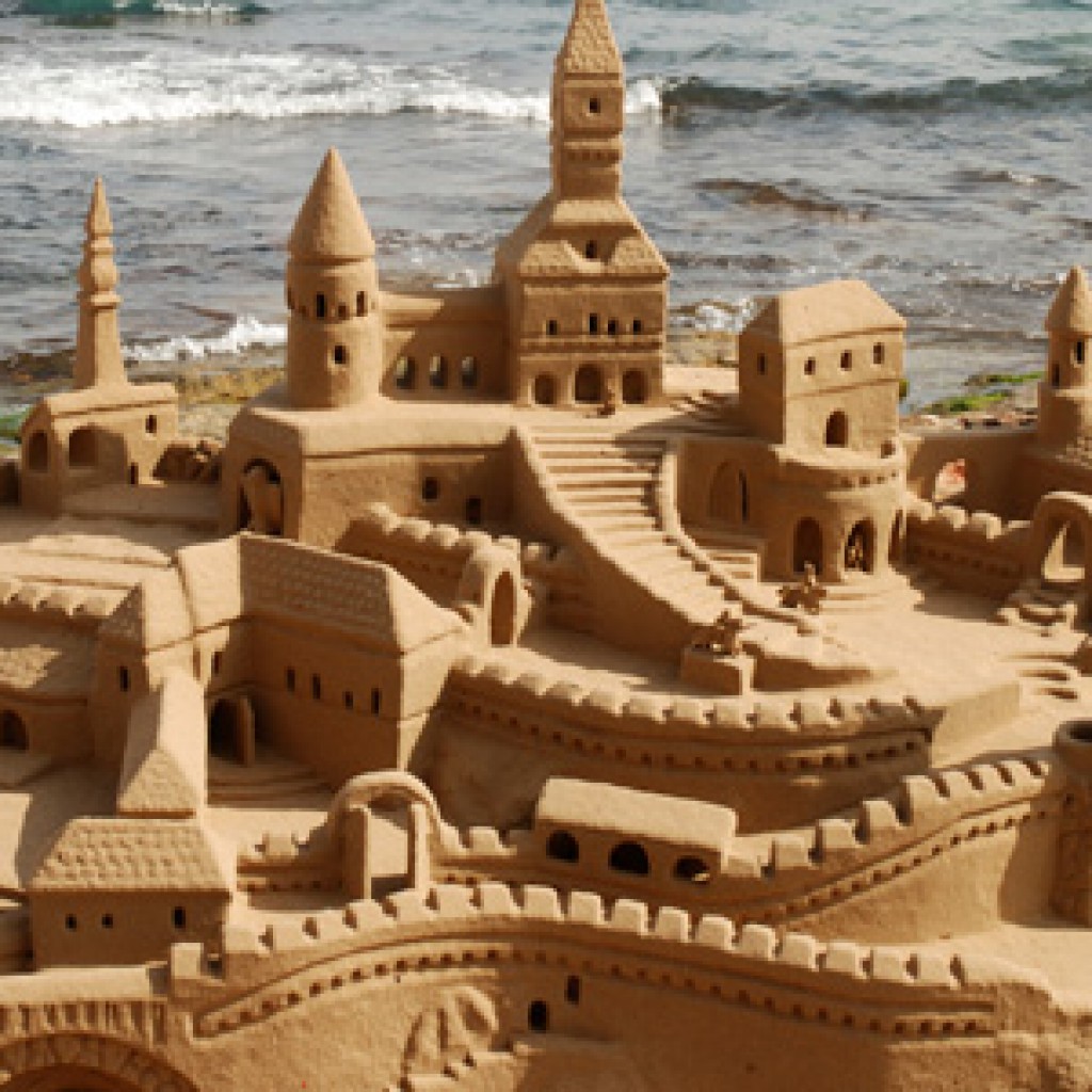 1. Castillos de arena
