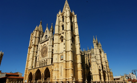 Las 10 catedrales góticas que te harán entender mejor España