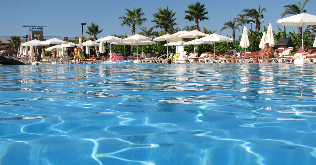 Las 10 mejores piscinas urbanas de hotel en España