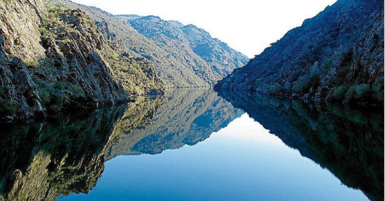 Reserva un barco porque el Cañon de Sil merece mucho, mucho la pena...(iStock)
