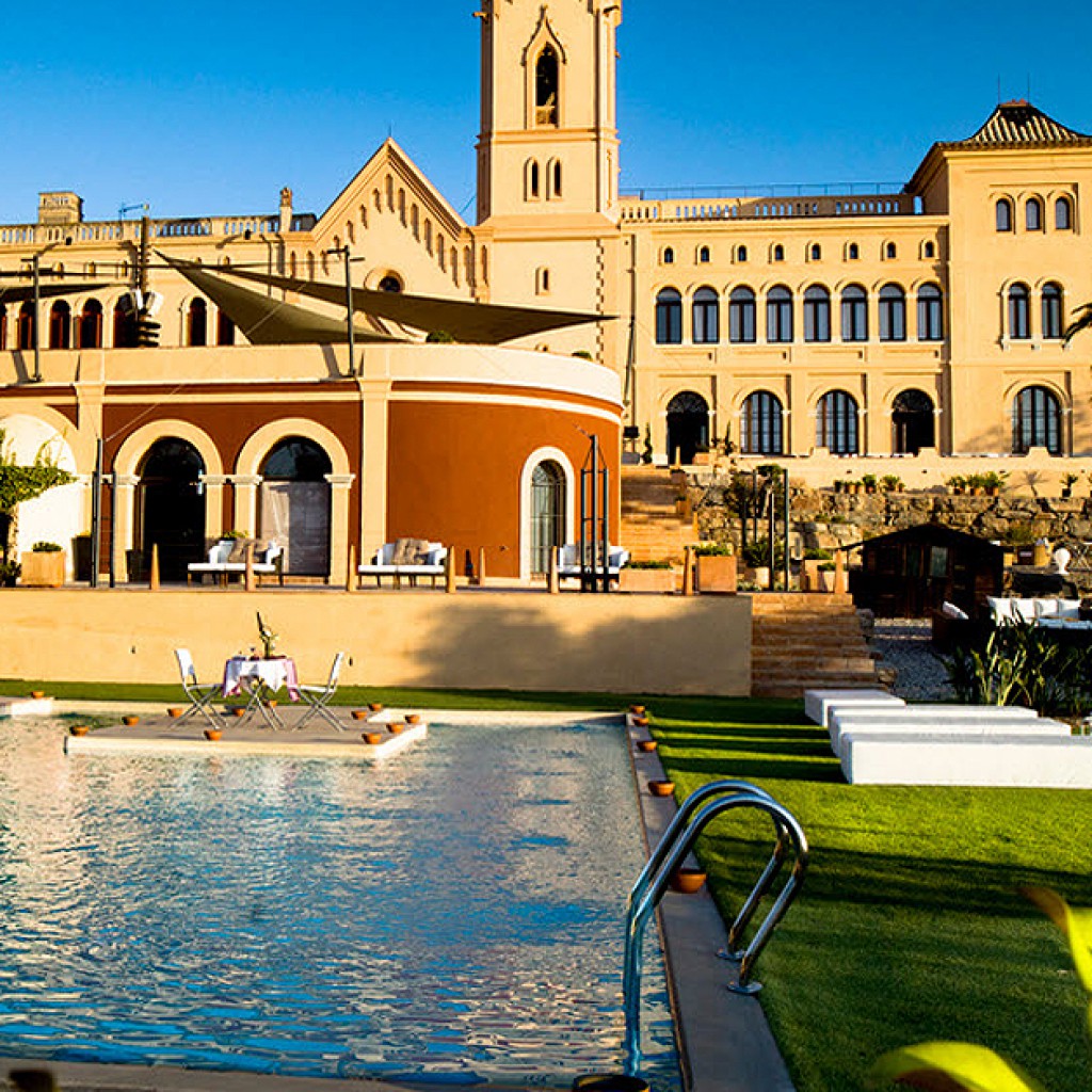 Sigue leyendo Las mejores piscinas rurales de hotel en España