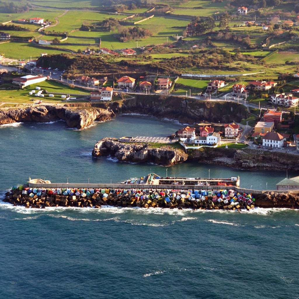 Llanes