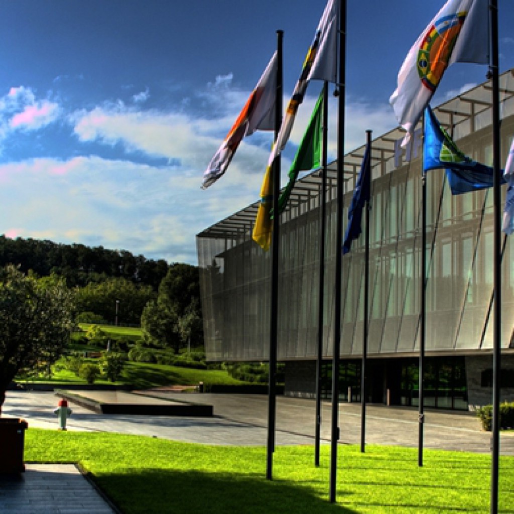 Exterior de la sede de la FIFA en Zúrich - Ed Coyle, Flickr