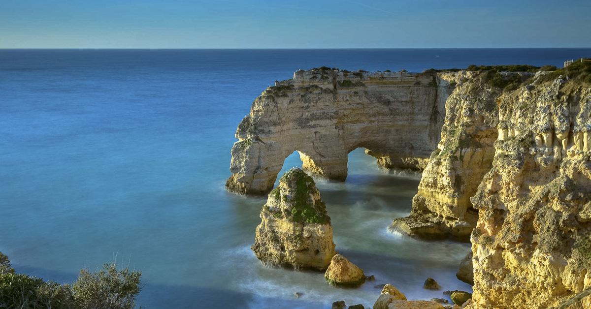 Las 10 playas imprescindibles donde bañarte en el Algarve