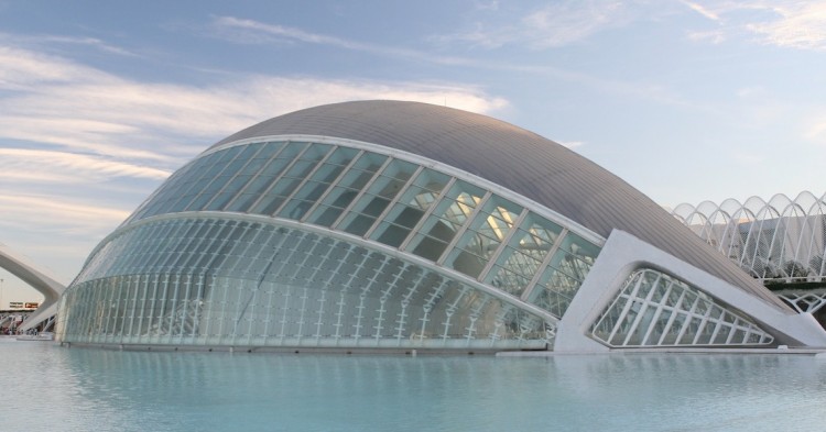 Ciudad de las Artes y las Ciencias de Valencia - JCB Spares (Freeimages.com).