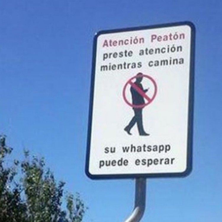 Imagen de la señal del whatsapp. 