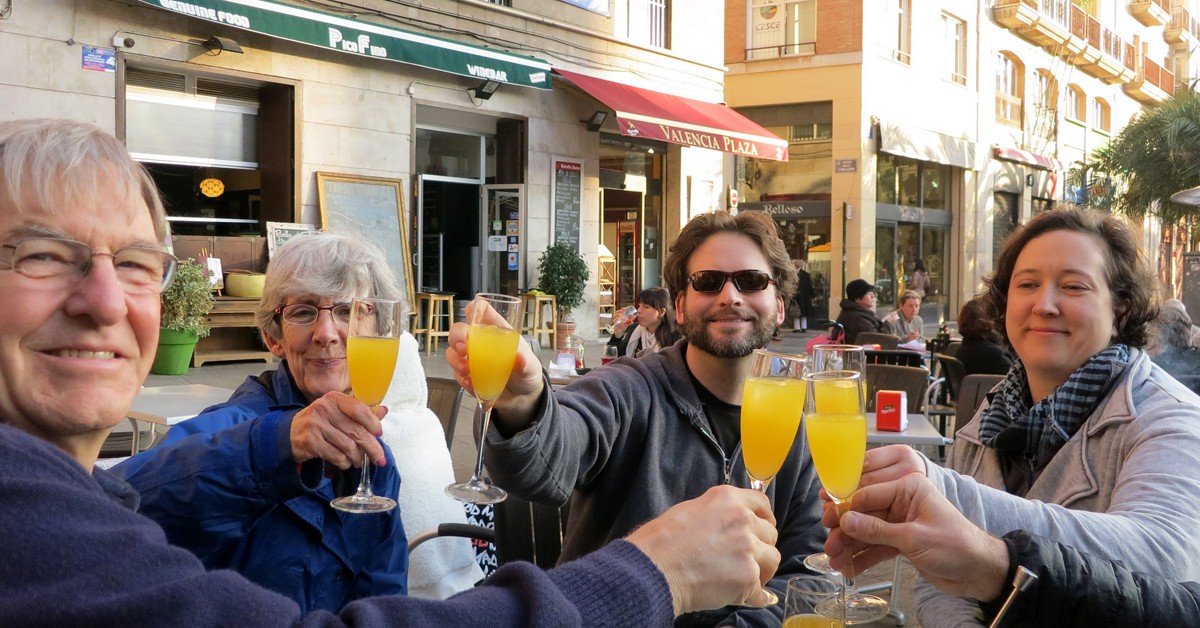 Los guiris y el agua de Valencia, sea el día que sea (MollySVH-Flickr)