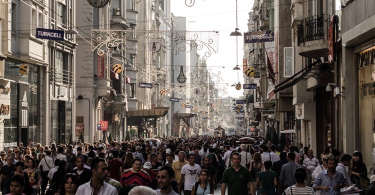 Avenida de Istiklal en Estambul. John Picken (Flickr)