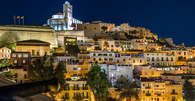 Ibiza - Alexander Nifikorov, iStock