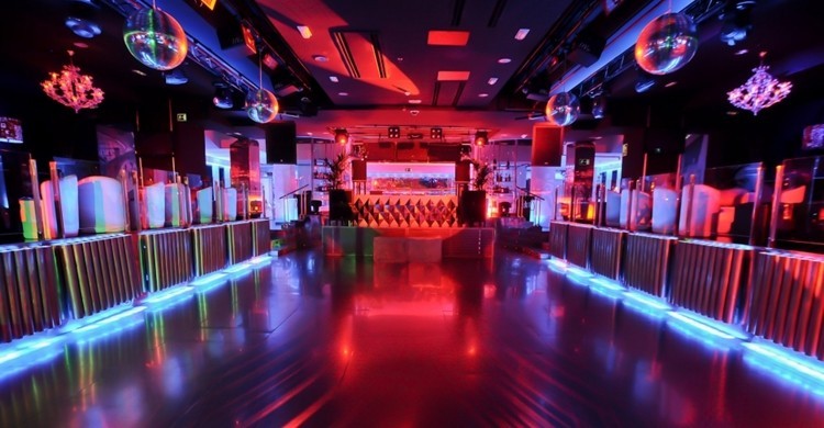 Imagen actual del interior de la discoteca, llamada hoy 'Cocó'. (Google Imágenes).