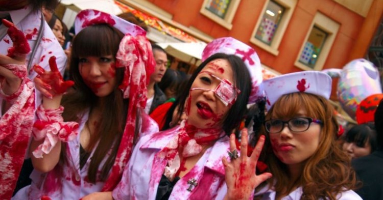 Japonesas celebrando Halloween en Kawasaki. Danny Choo (Flickr)