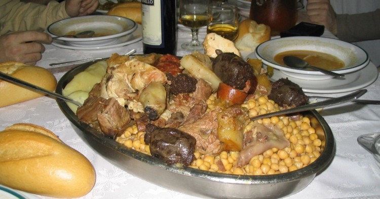 Cocido madrileño. Tnarik Innael (Flickr).